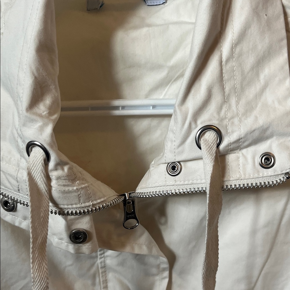 Women's Cream Jacket - Picture 4 of 5